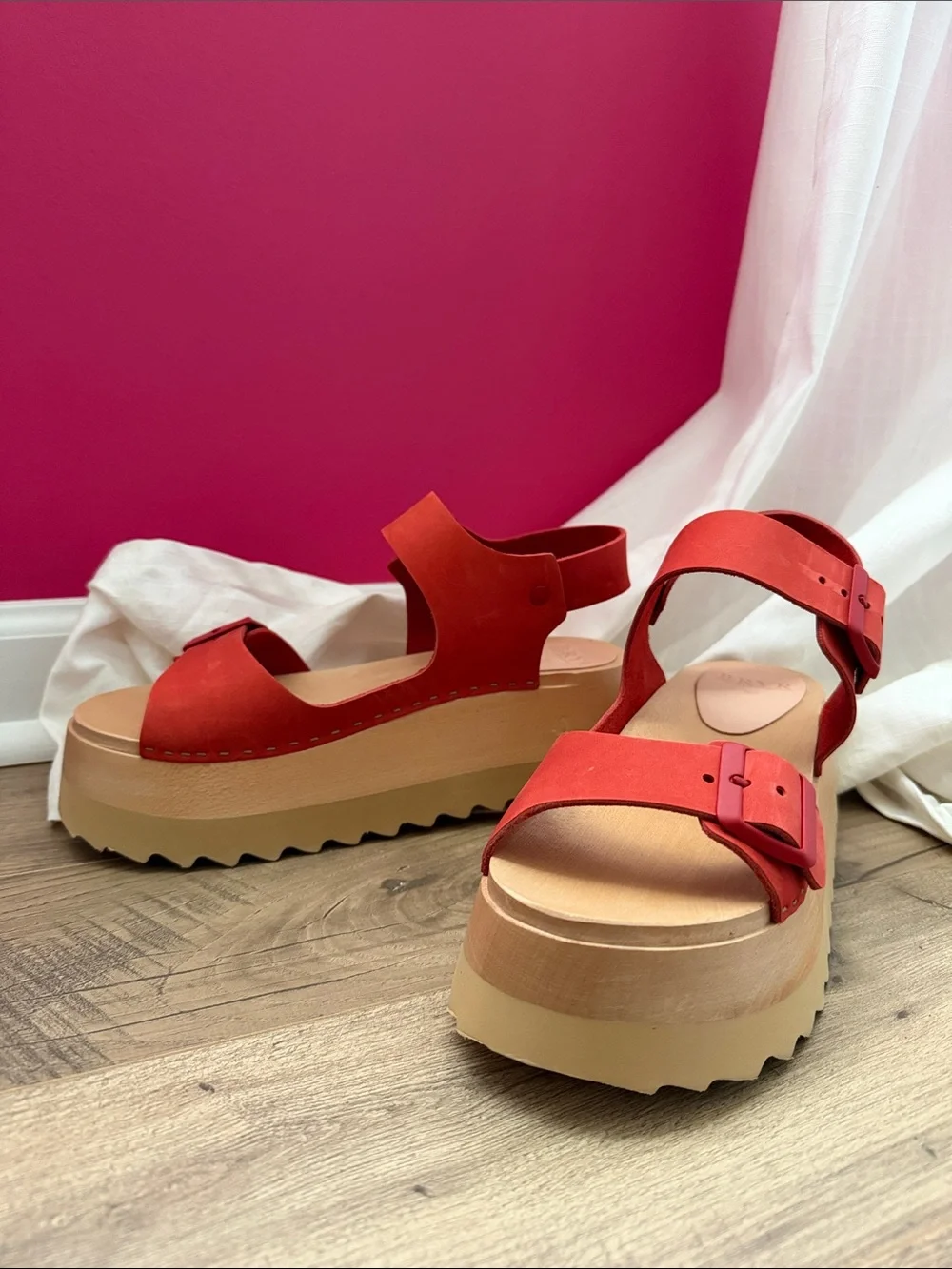 BRYR Gigi Sandal Color-Poppy